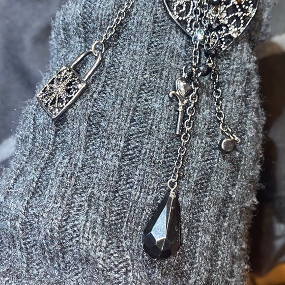 Jessica Simpson choker necklace - Picture 4 of 7